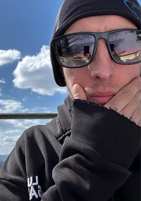 Евгений из Вроцлава, ищу на сайте общение