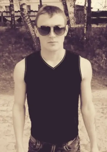 Я Андрей, 37 років з Глухівших, шукаю знайомства без зобов'язань