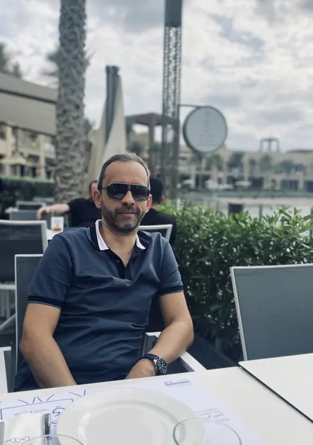 Soy Alex, 45 años, conociéndome para lío de una noche en Valencia