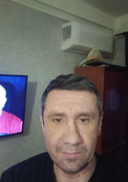 Я Иван, 42 років з Запоріжжя, шукаю знайомство для приємного проведення часу