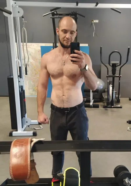 Я Никита, 31 років, знайомлюсь без зобов'язань у Запоріжжі