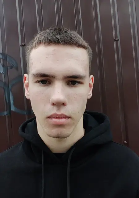 Я Діма, 21, из Винницы, ищу знакомства без обязательств