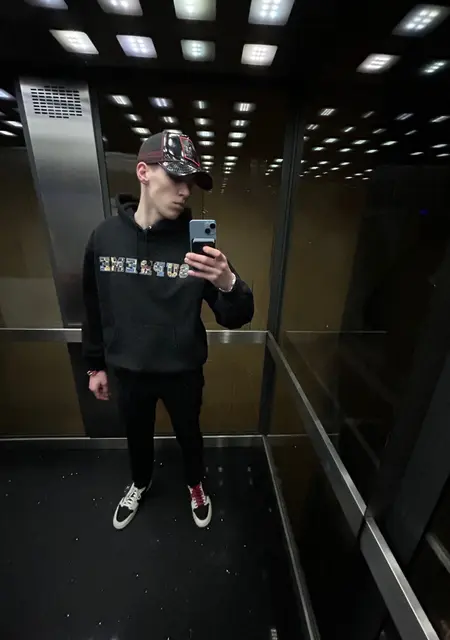 Я Stepan, 19, знакомлюсь для приятного времяпровождения в Чёске-будеёвице