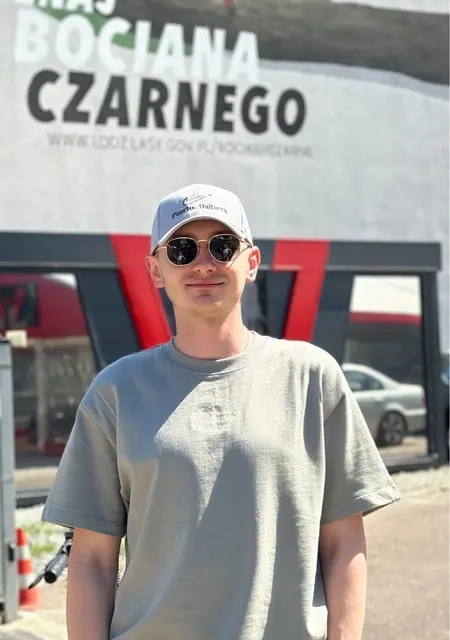 Dima из Лодзя, ищу на сайте постоянные отношения