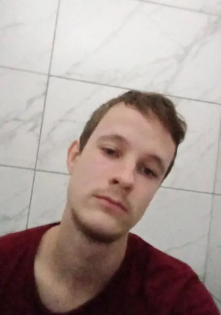 Артем з Ужгород, шукаю на сайті дружбу