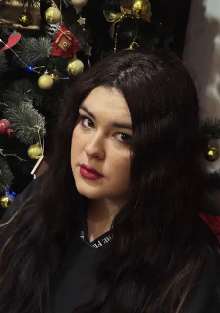 Я Лизка, 24, из Москвы, ищу знакомство для открытые отношения