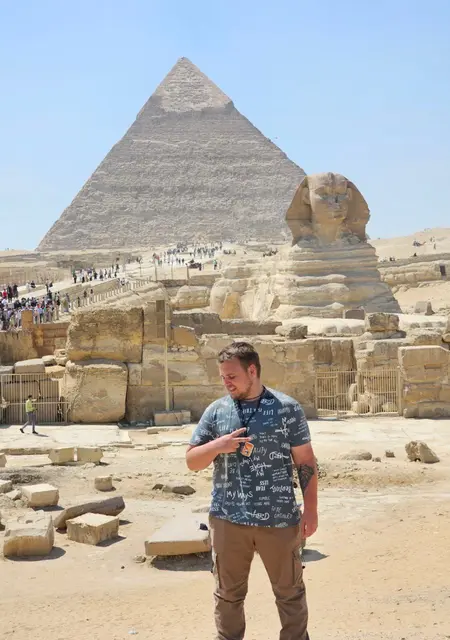 Я Александр, 28, знакомлюсь без обязательств в Каире