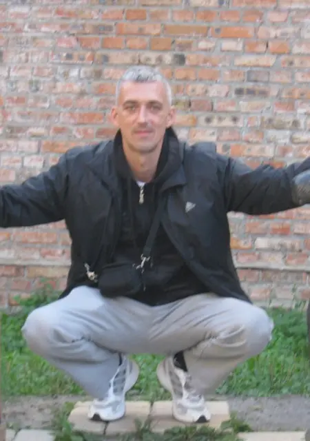 Саша из Львова, ищу на сайте общение