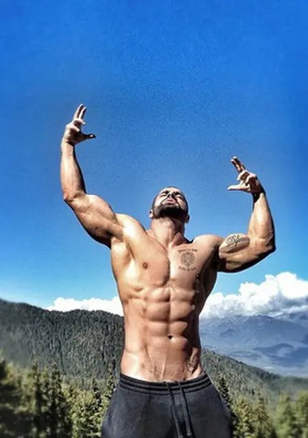 Роман з Сум, шукаю на сайті вірт