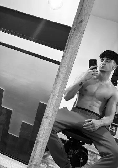 Hector de Getafe, tengo 20 años, listo para conocer para lío de una noche