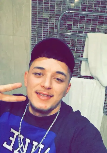 Я Daro, 22, из Кру, ищу знакомство для открытые отношения