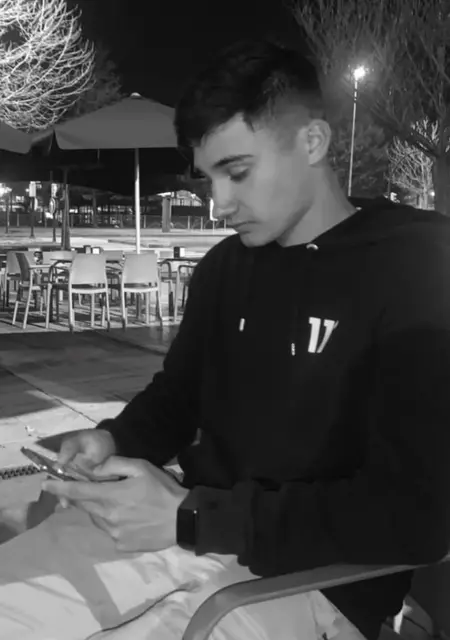Iago de Madrid, tengo 26 años, listo para conocer para pasatiempo agradable