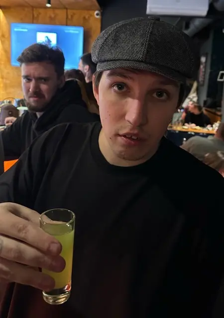 Danil Kolbasenko de Málaga, busco en el sitio relación sin ataduras