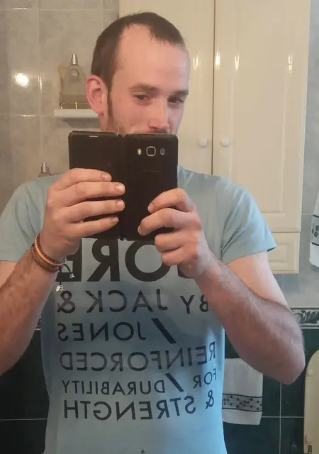 Danny de Zaragoza, tengo 39 años, listo para conocer para relación a largo plazo