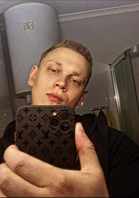 Дима из Киева, ищу на сайте знакомства на одну ночь