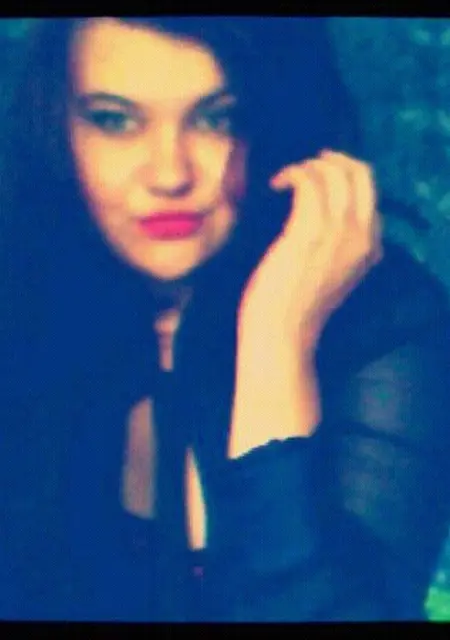 Я Алёна, 30, знакомлюсь без обязательств в Днепре