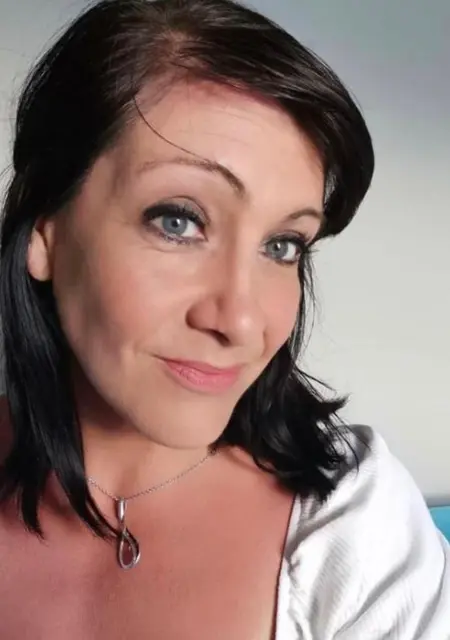 Pascale из Дьеп, ищу на сайте постоянные отношения