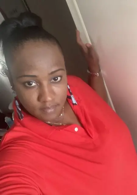 Я Betty, 36, из Парижа, ищу знакомство