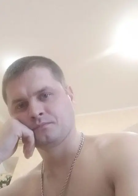 Я Александр Каменецк, 34, из Варшавы, ищу знакомство