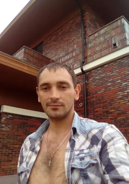 Я Владимир, 37, из Могилёва, ищу знакомство для приятного времяпровождения