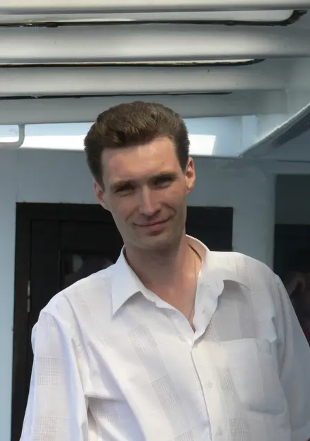 Юрий з Рівного, шукаю на сайті знайомства без зобов'язань