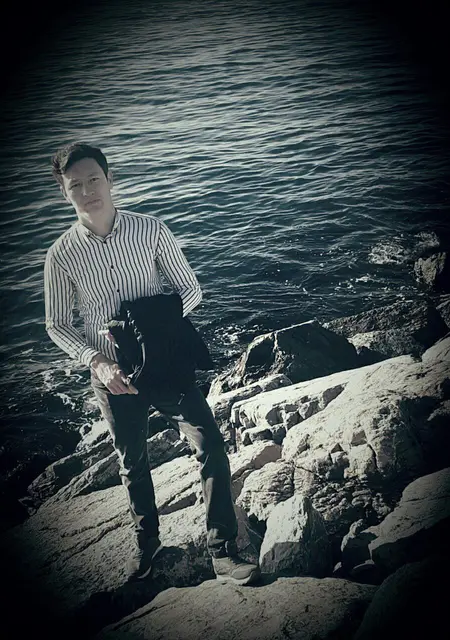 Nurik из Гааги, ищу на сайте знакомства без обязательств