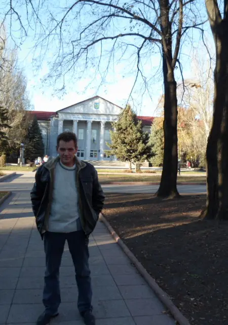 Влад з Донецька, шукаю на сайті знайомства на одну ніч