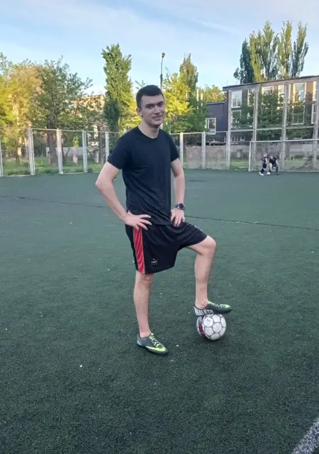 Я Илья, 24 років з Кривого Рогу, шукаю знайомство для дружби