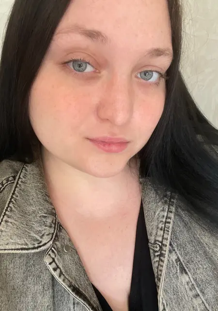 Я Анастасия, 22 років з Кропивницький, шукаю знайомства без зобов'язань