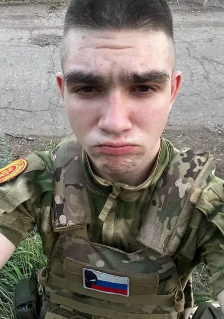 Я Олег, 20 років, знайомлюсь для постійних стосунків у Горлівці