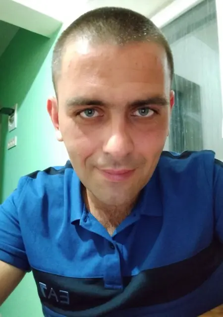 Сережа з Миколаєва, шукаю на сайті спільні подорожі