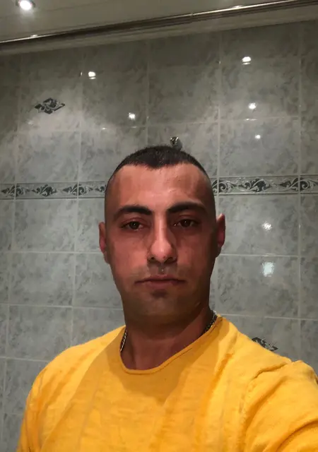 Я Marian, 39, из Линца, ищу знакомства на одну ночь