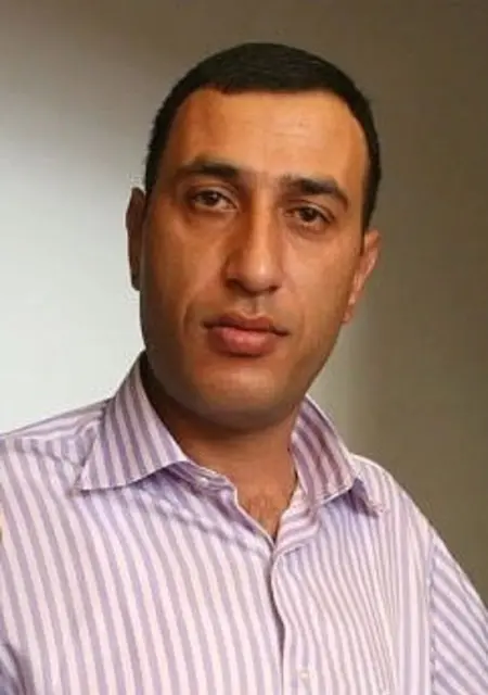 Я Лева, 43, знакомлюсь для открытые отношения в Ереване