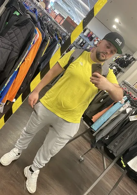 Florim из Бургаснувшего, мне 30, познакомлюсь для приятного времяпровождения