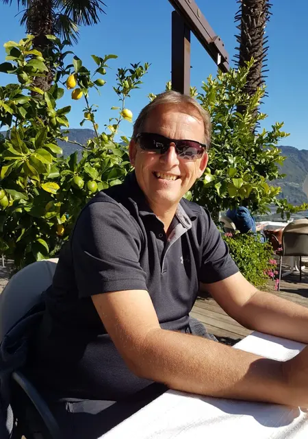 Chris из Боркен, ищу на сайте вирта