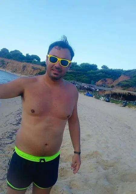 Konstantinos из Афин