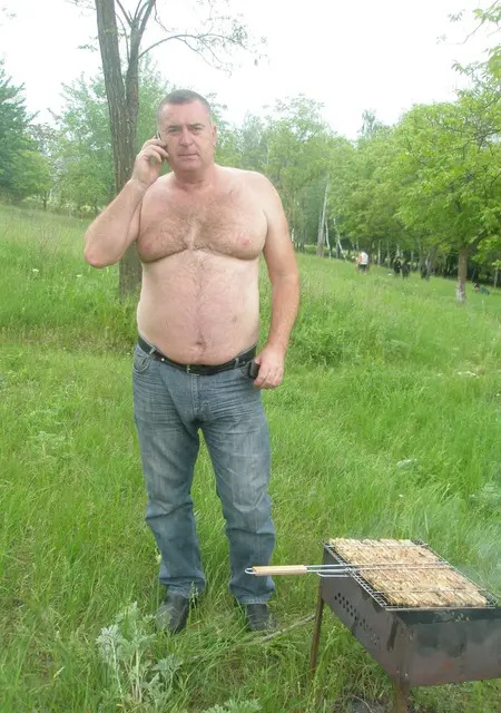 Андрей из Кишинёва, ищу на сайте знакомства без обязательств