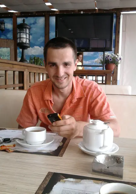 Я Руслан, 41, знакомлюсь для постоянных отношений в Жлобине