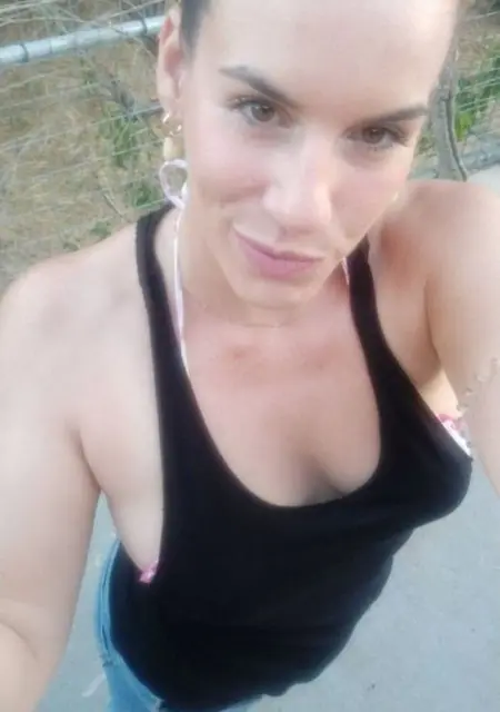 Kirsty из Афин, ищу на сайте дружбу