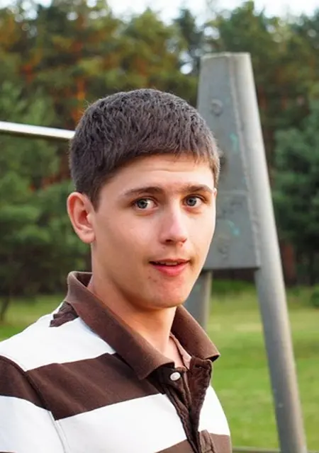 Я Остап, 33 років з Львова, шукаю знайомства без зобов'язань