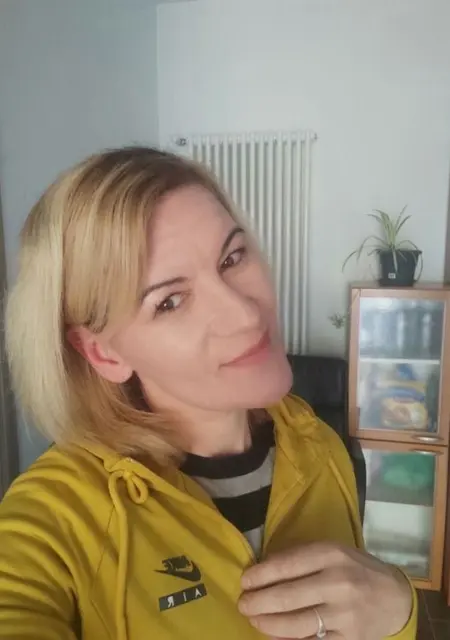 Я Ivanka Cnal, 44, из Стамбула, ищу знакомство