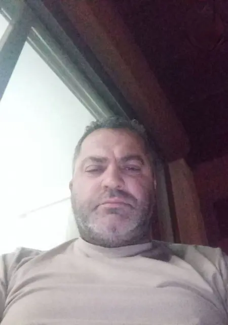 Я Sahin, 43, из Стамбула, ищу знакомство