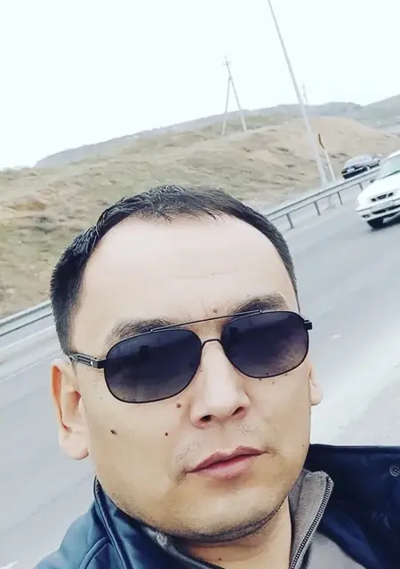 Я Саят, 40, знакомлюсь для открытые отношения в Шымкенте