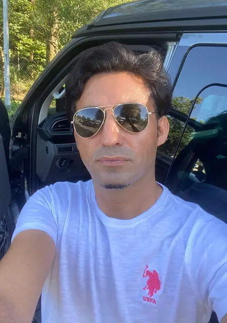 Josef из Дубая, мне 32, познакомлюсь для общения