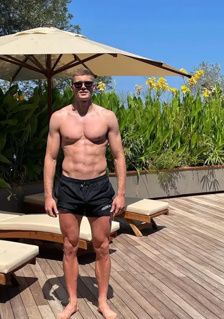 Я Арсен, 31, знакомлюсь без обязательств в Киеве