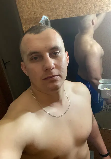 Я Женя, 26 років, знайомлюсь без зобов'язань у Чернігові