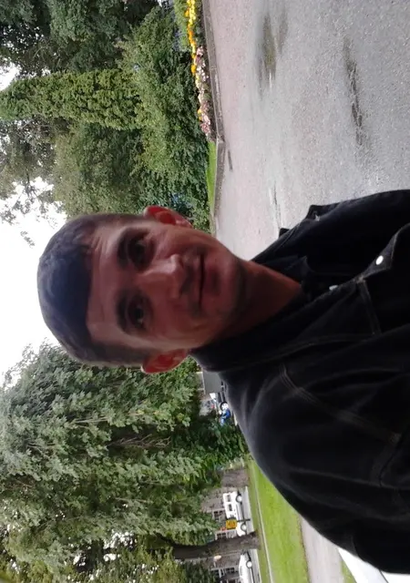 Я Jura, 45, из Таллина, ищу знакомства без обязательств