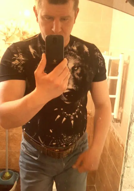 Я Vitaly, 40 років з Івано-Франківська, шукаю знайомство для вірт