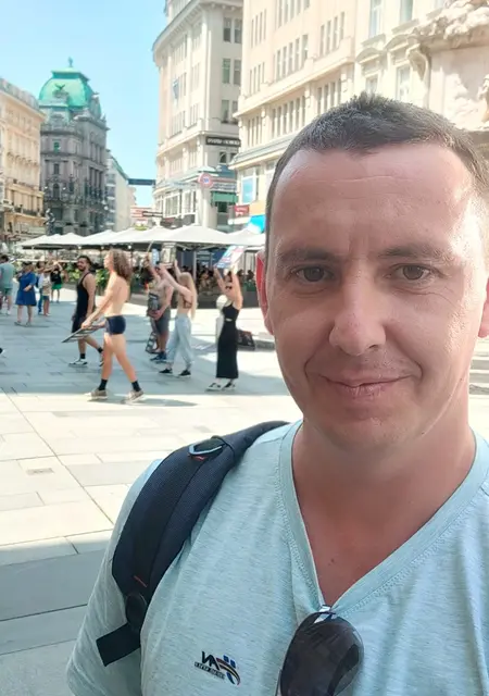 Я Mykola, 40, из Оломоуца, ищу знакомства без обязательств