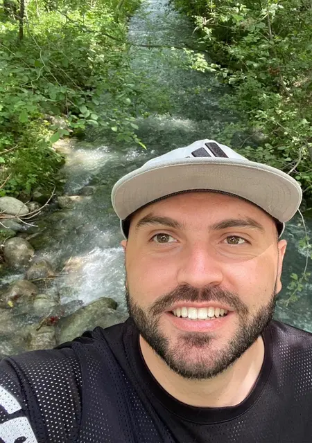 John из Бишкека, ищу на сайте знакомства на одну ночь